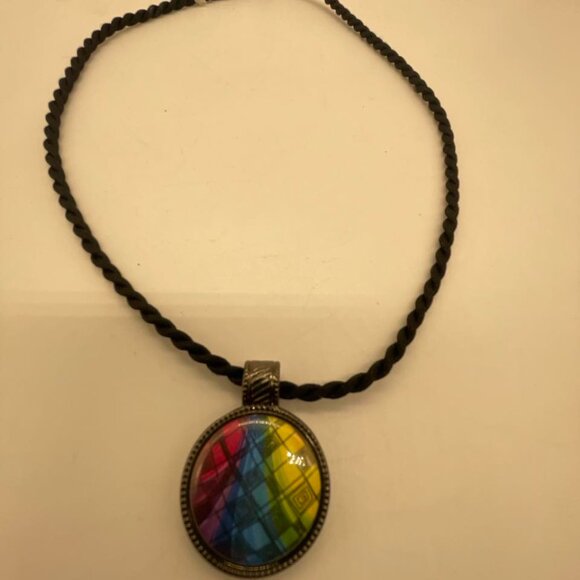 EUC Magnabilities Pendant Necklace on Black Braided Cord - Picture 4 of 8